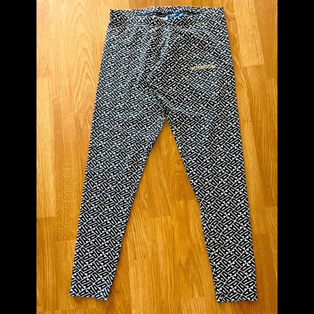 Adidas workout leggings size medium